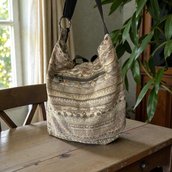 Sakroots Large Hobo Style Crossbody Bag - Picture 3 of 14